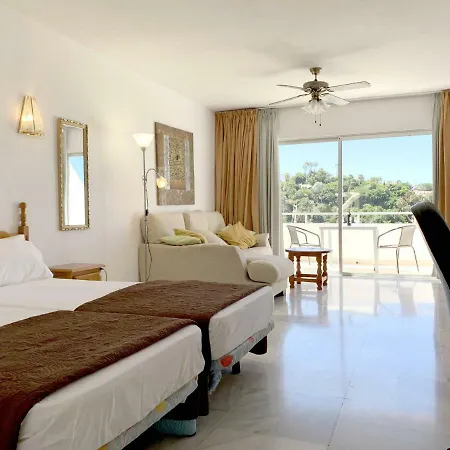 Las Americas With Views And Heated Pool Lägenhet